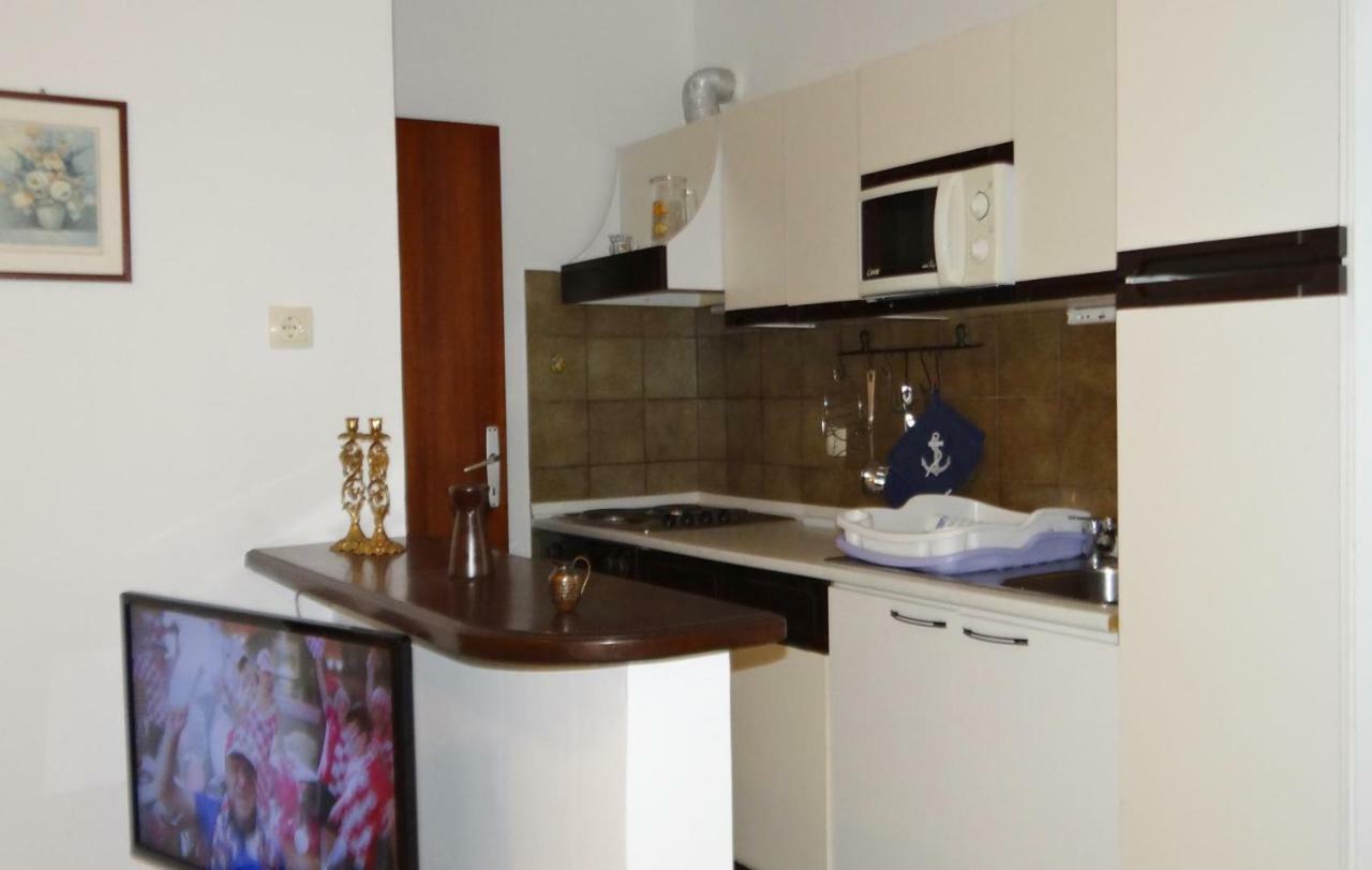 Apartman Magasic Krk Town Bagian luar foto
