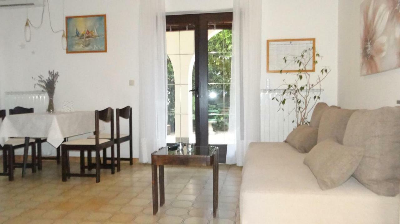 Apartman Magasic Krk Town Bagian luar foto